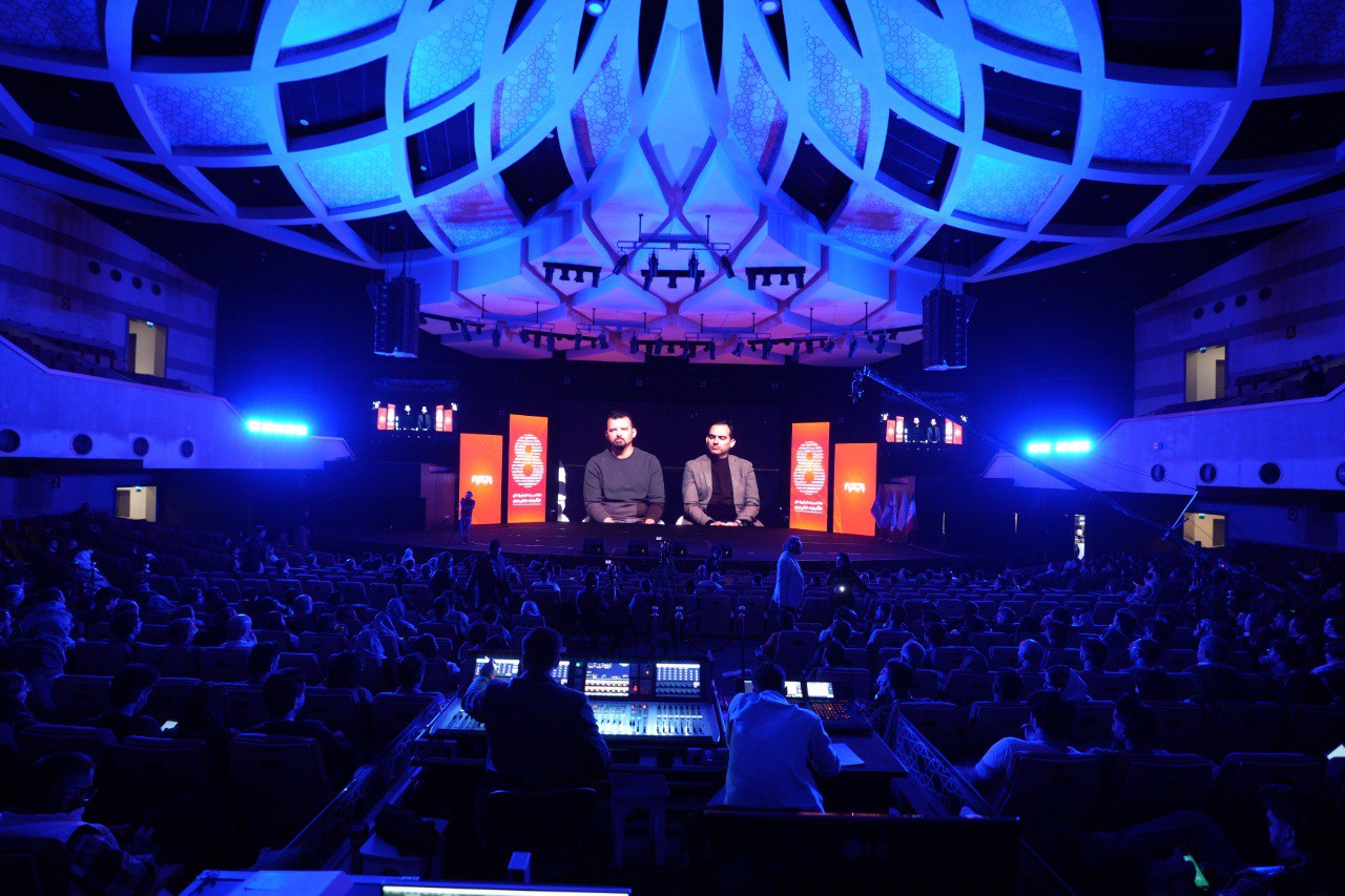 yalda summit - یلدای کارافرینان